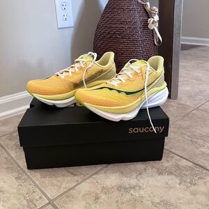 Saucony 2026 Endorphin AZURA - Women’s